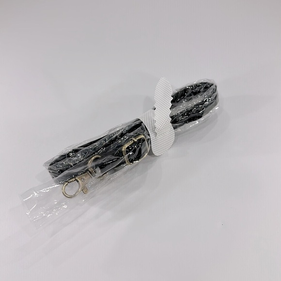 Black Faux Leather Reptile-Skin Textured Adjustable Clip-On Purse Strap 🖤 NWOT - Picture 7 of 7